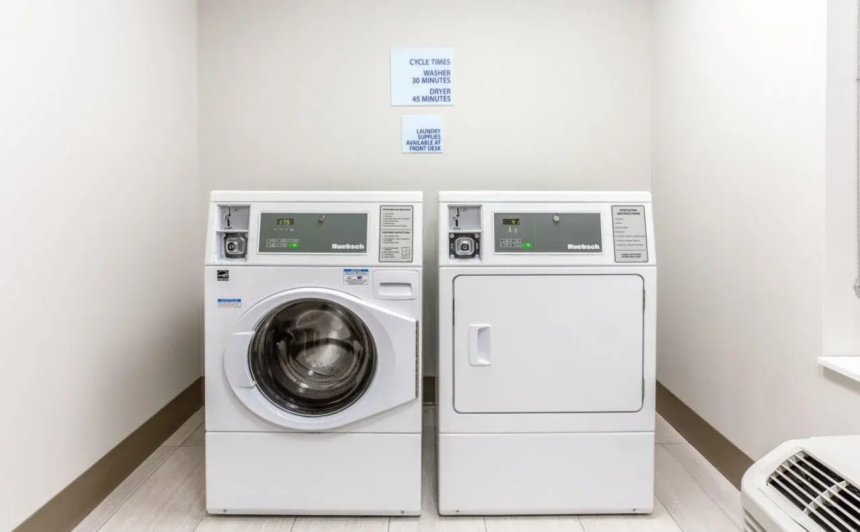 Holiday Inn Express & Suites Ottawa by IHG