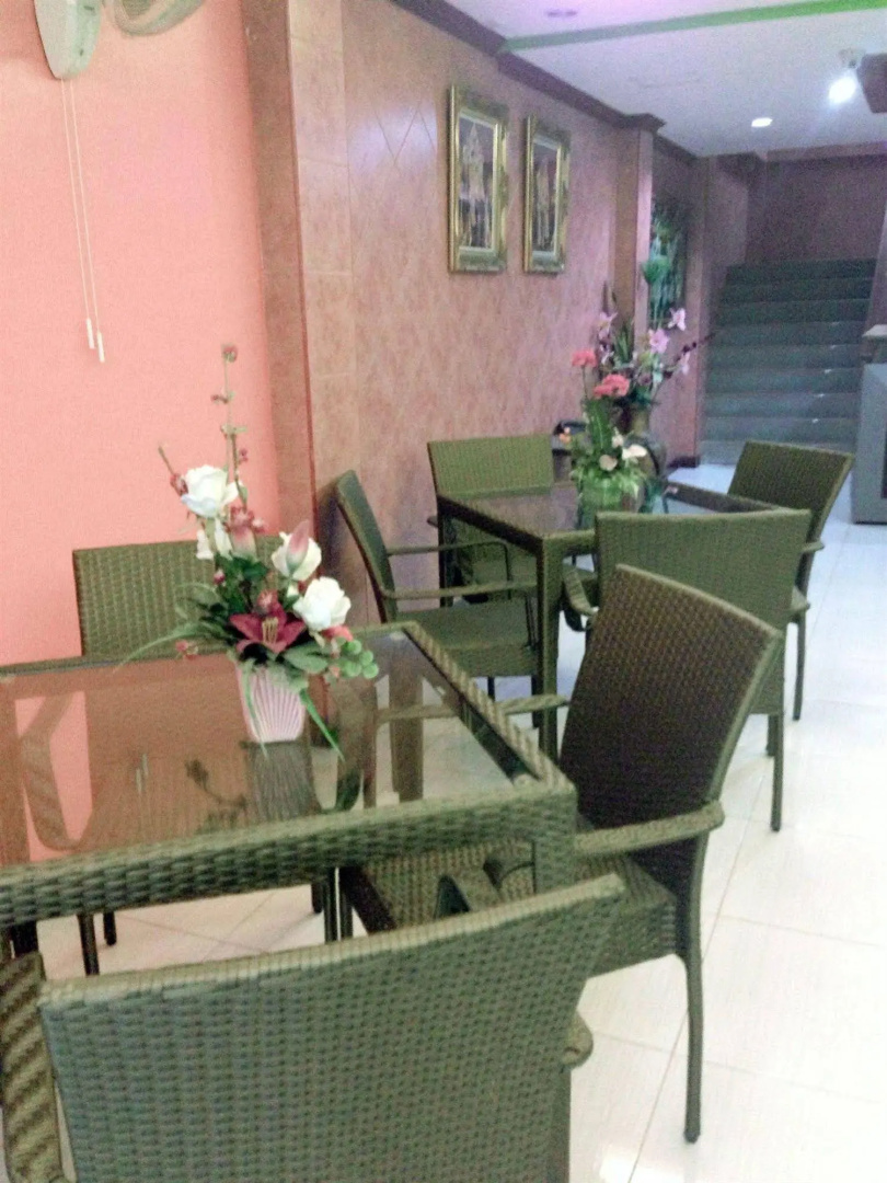 Silla Patong Boutique