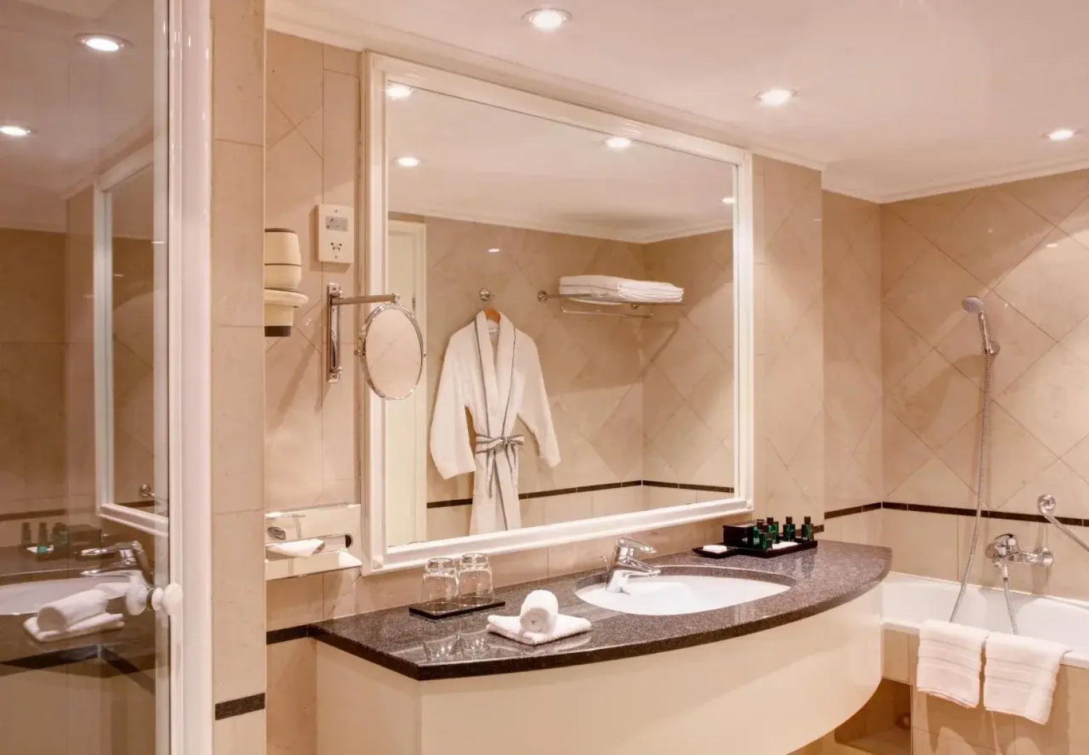 Sofitel Budapest Chain Bridge