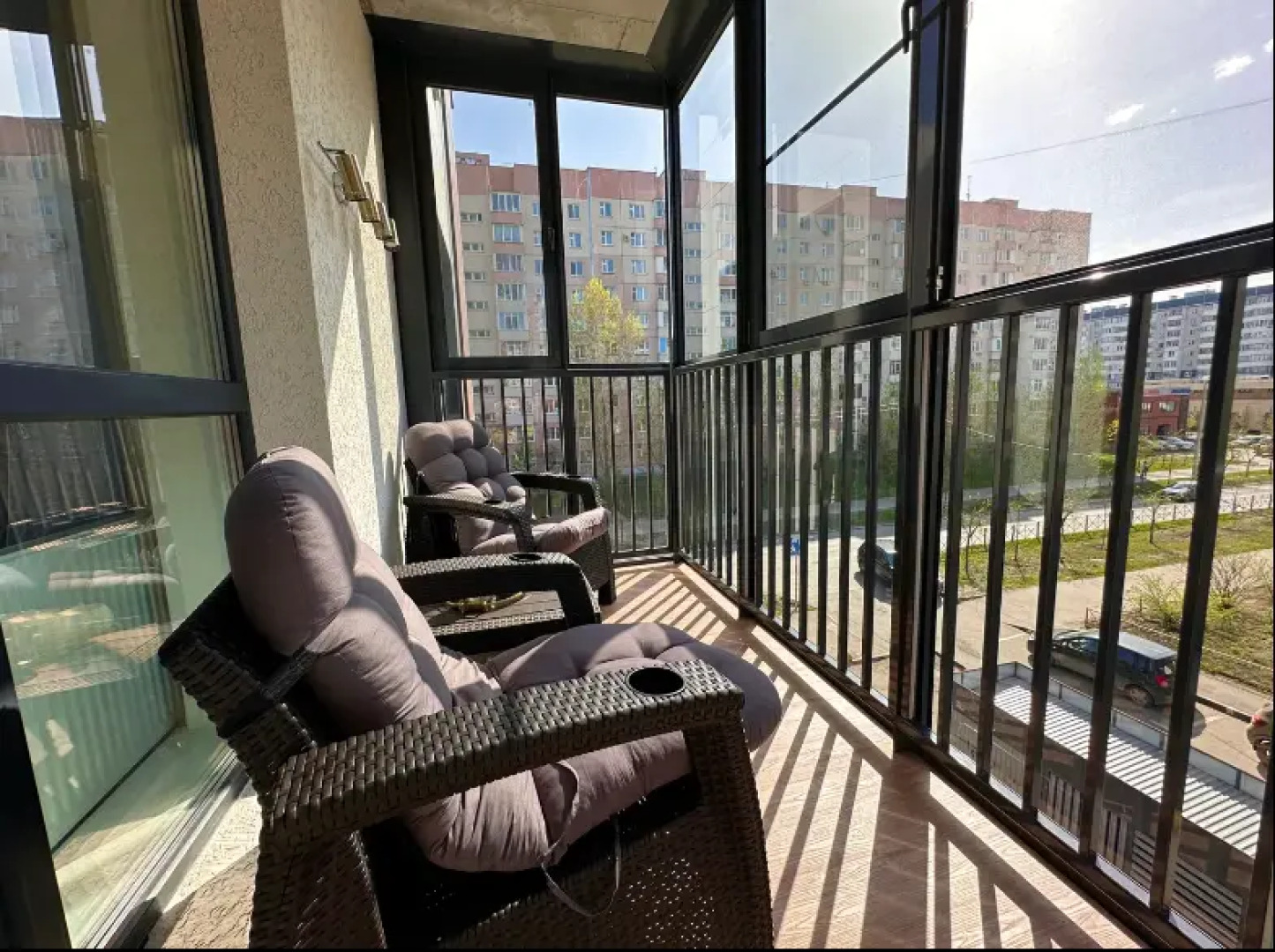 Апартаменты на Четаева 43А