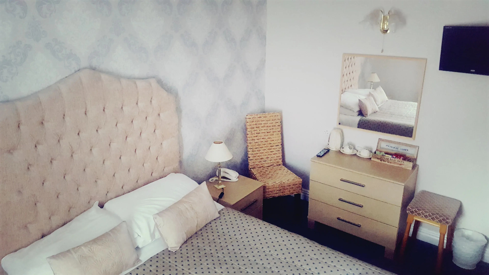 Paddocks Hotel