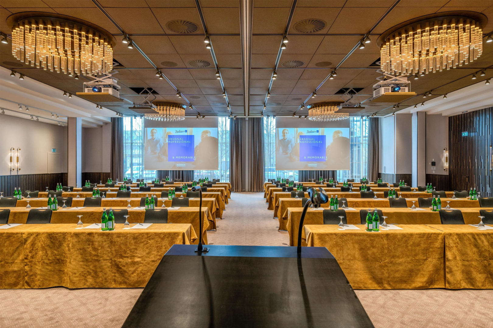 Radisson Blu Senator Hotel