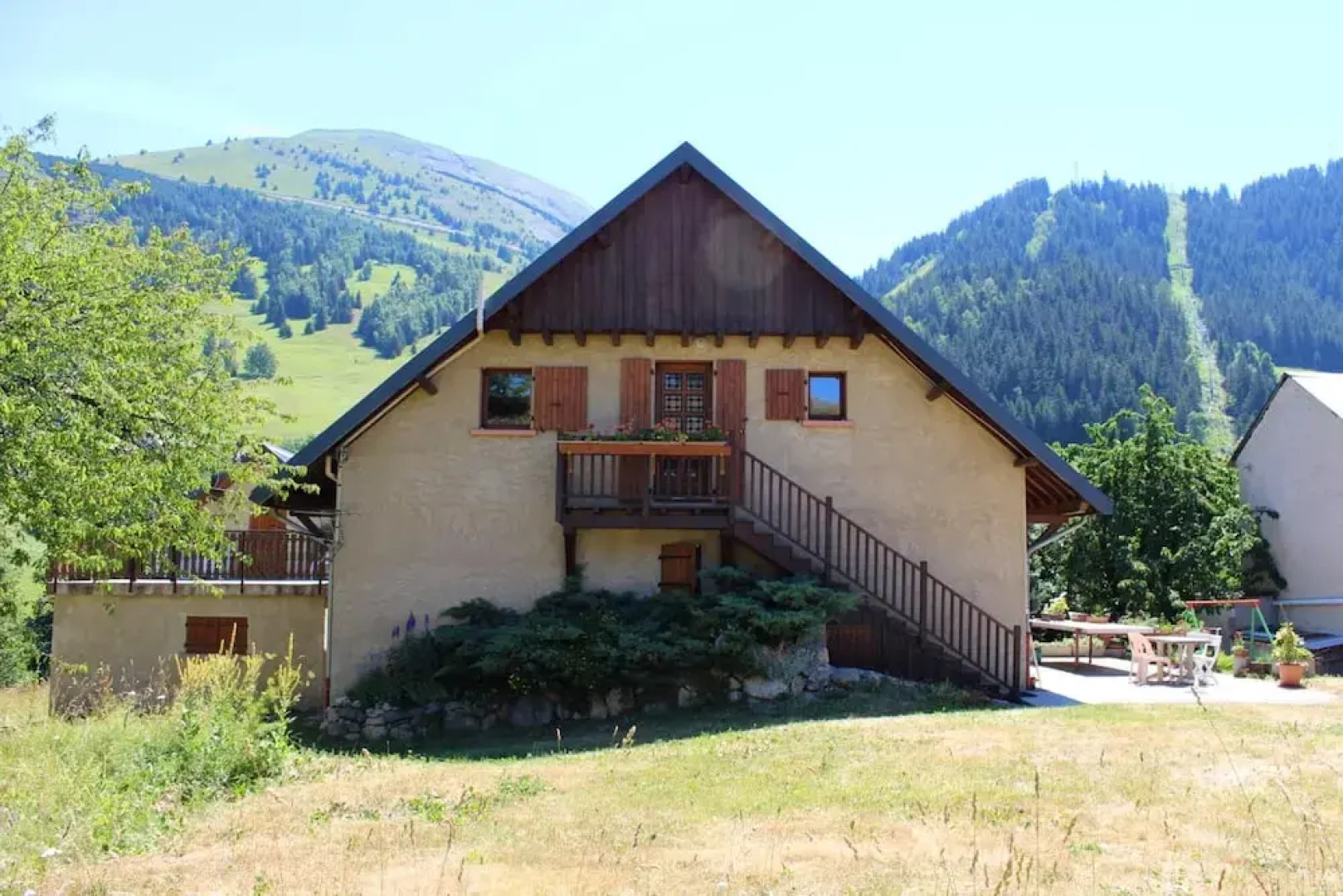 Studio in La Garde, With Wonderful Mountain View, Furnished Garden and Wifi - 8 km From the Slopes