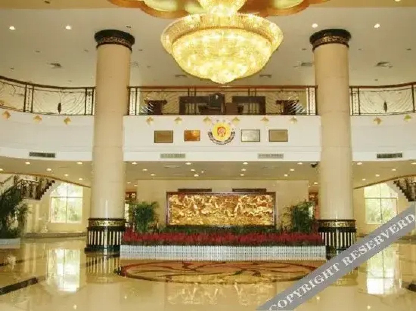 Qianjiang Hot Spring Hotel