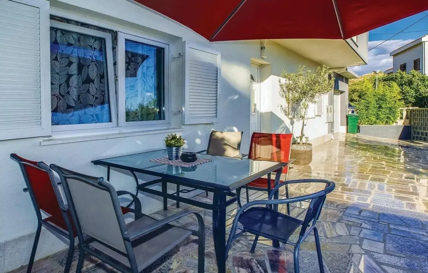 Awesome Home in Dugi Rat With Wifi and 2 Bedrooms