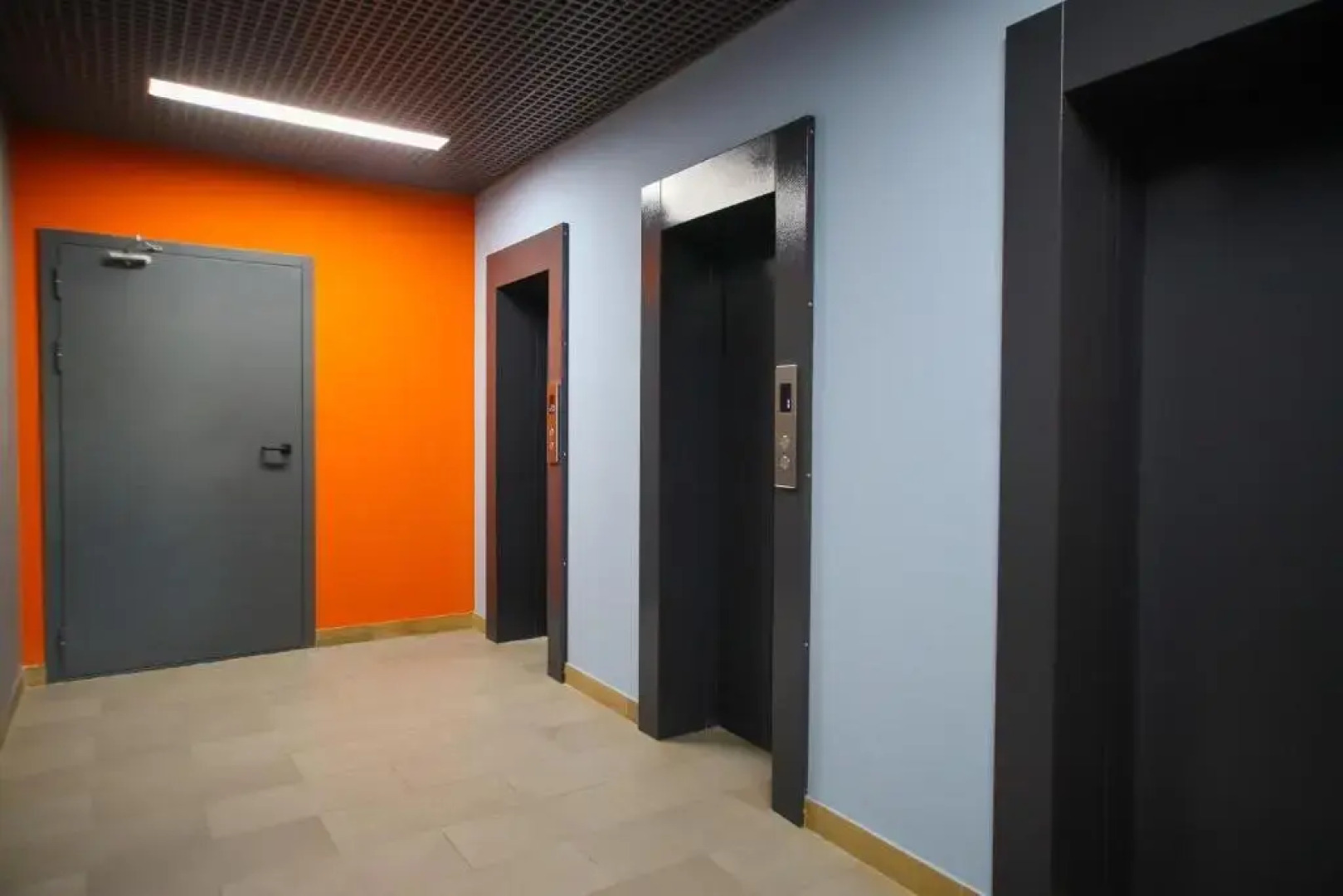 Атмосфера на улице Карпинского 14