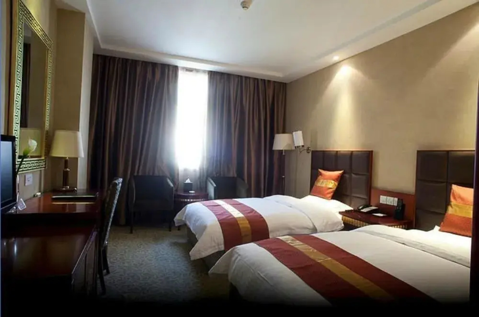 Poly New Jiuzhai Hotel