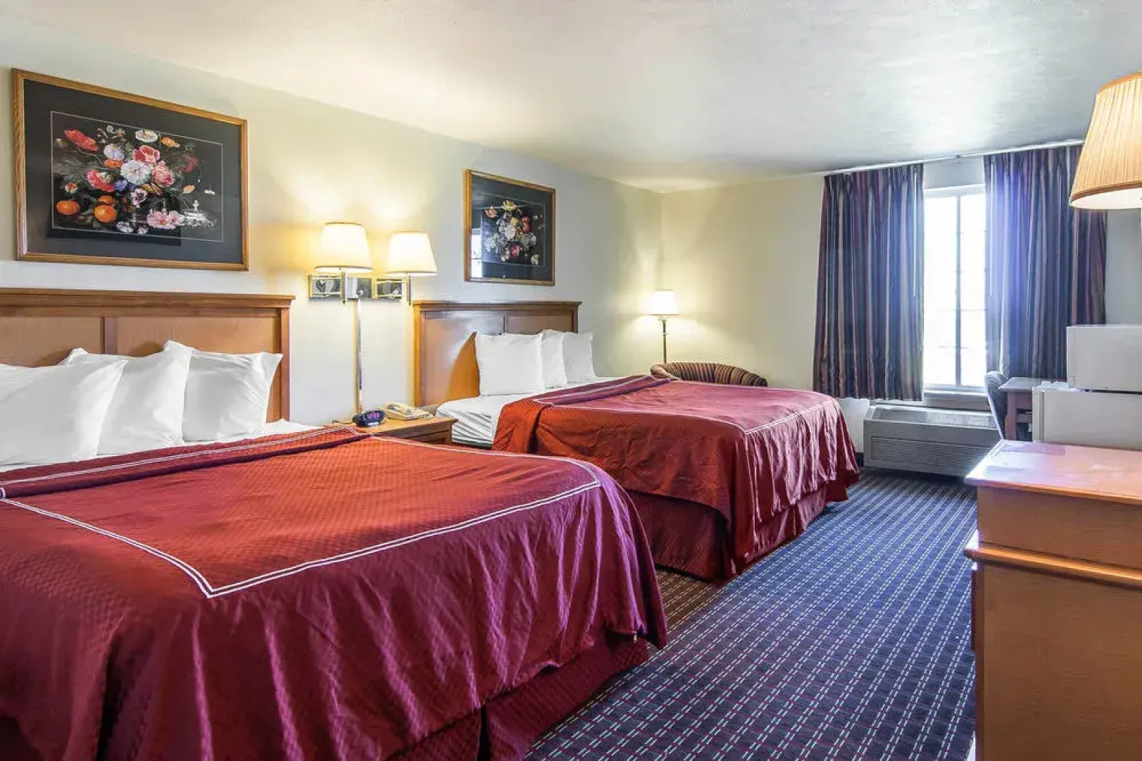 Rodeway Inn & Suites
