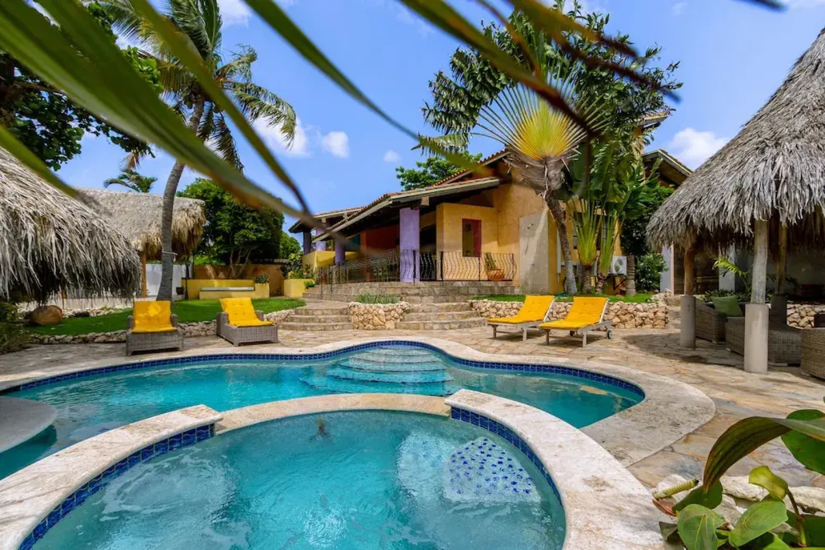Mexican Style Villa With Private Pool, Free Utilities