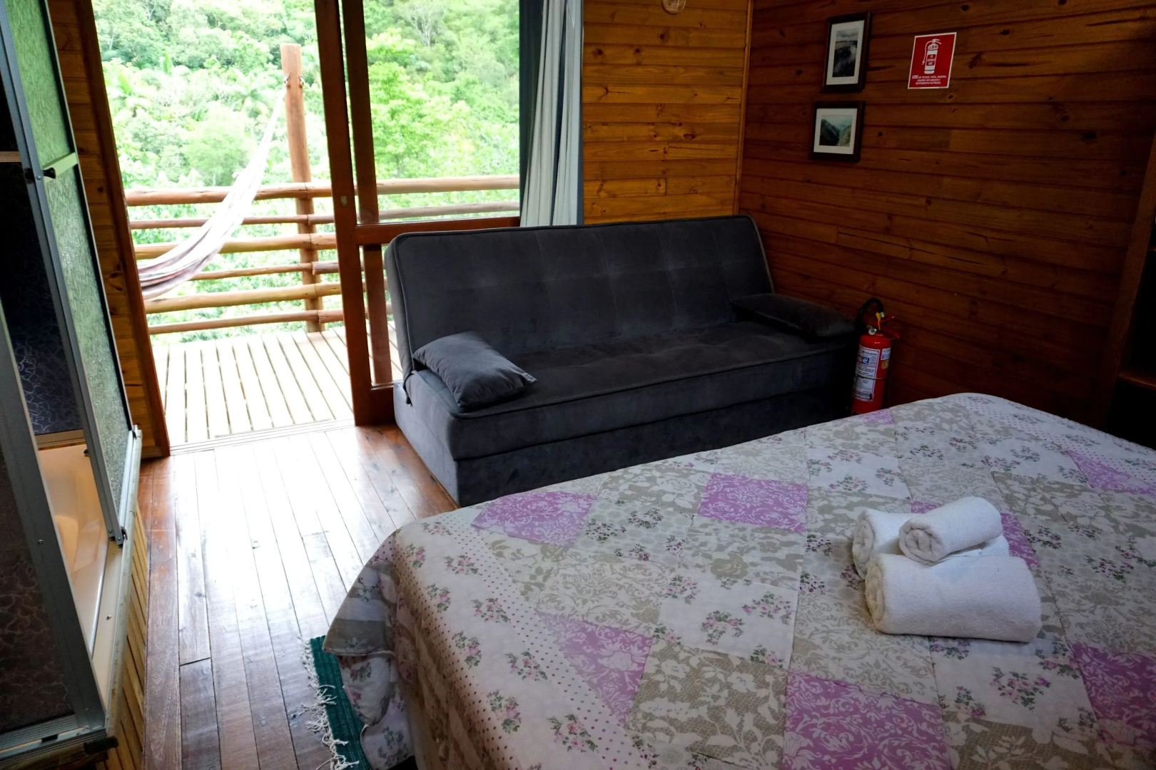 Cachoeira dos Borges Cabanas e Parque