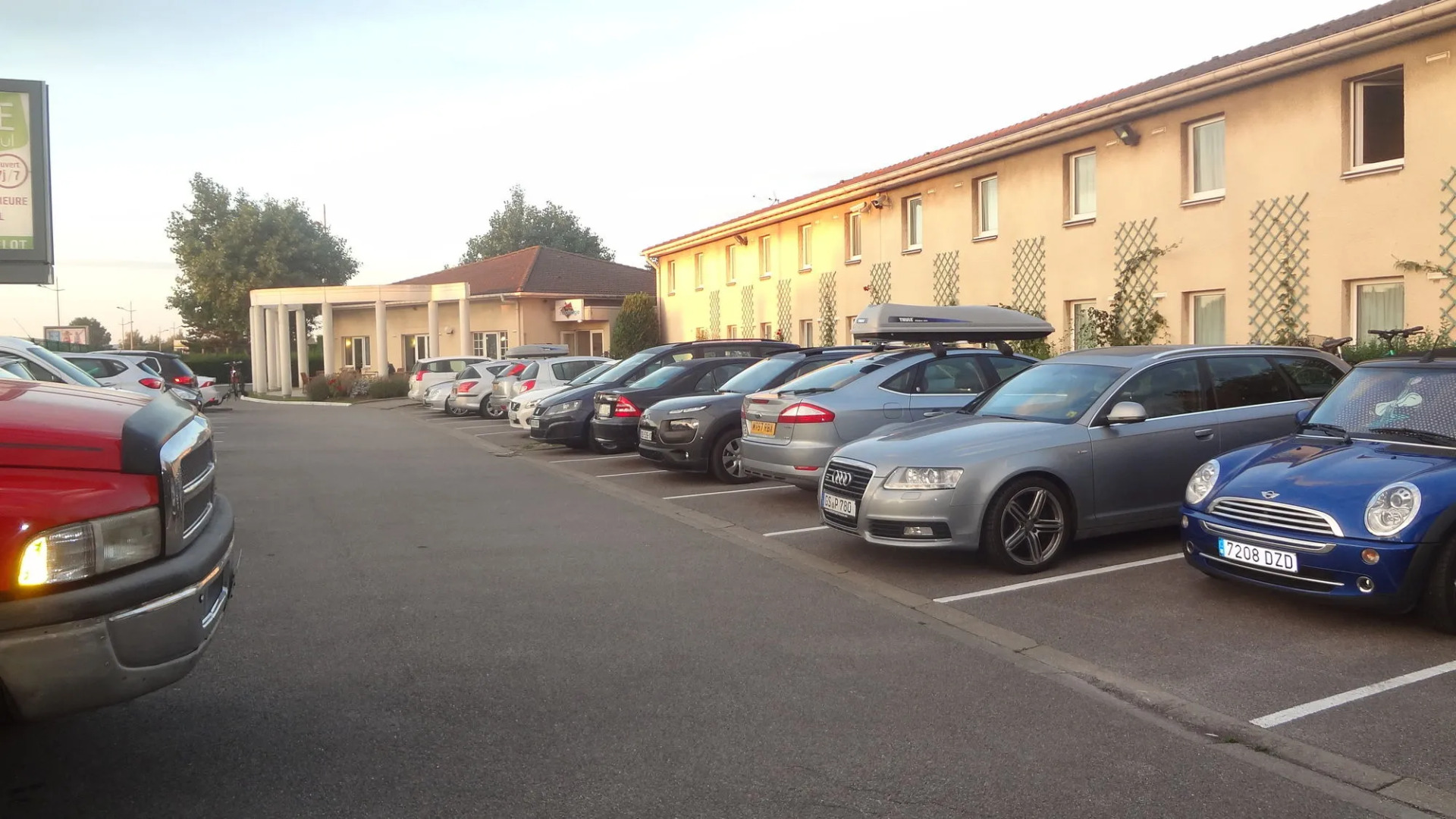 Logis Cottage Hotel Calais