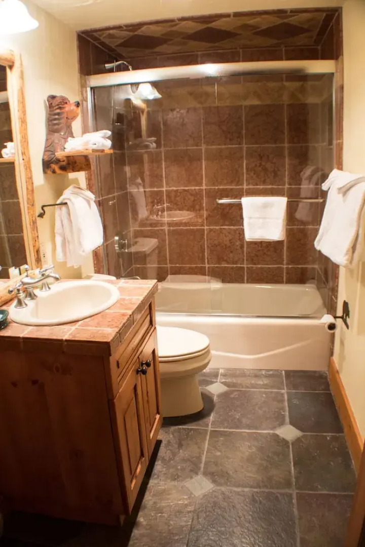 Columbine Condominiums by CB Lodging