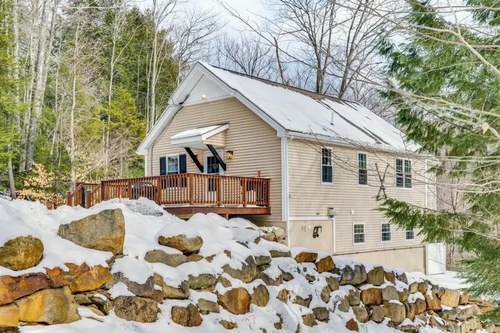 Ski, Hike & More: White Mountains Family Home