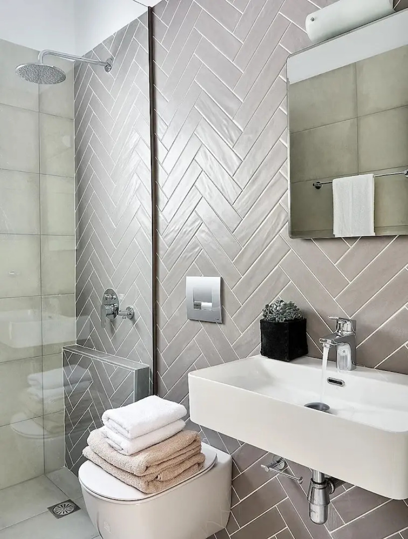 Seafront Villa With Private Pool and Kids Playground 300m From Restaurants