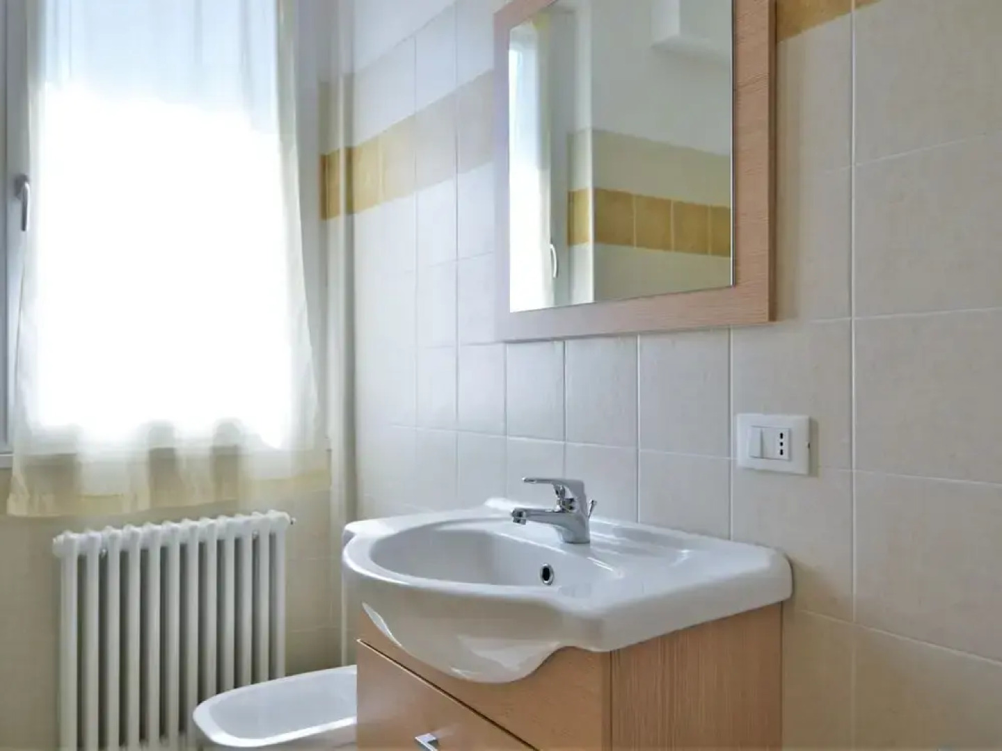 Apartment by Lake Como With Scenic Views