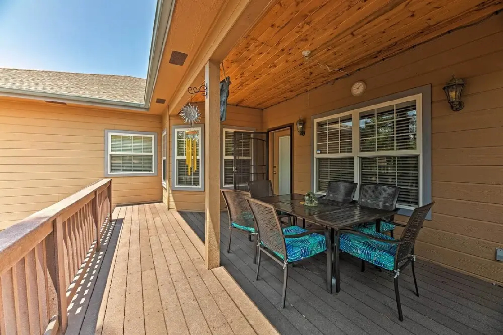 Upscale Show Low Haven w/ Fire Pit & Game Room!