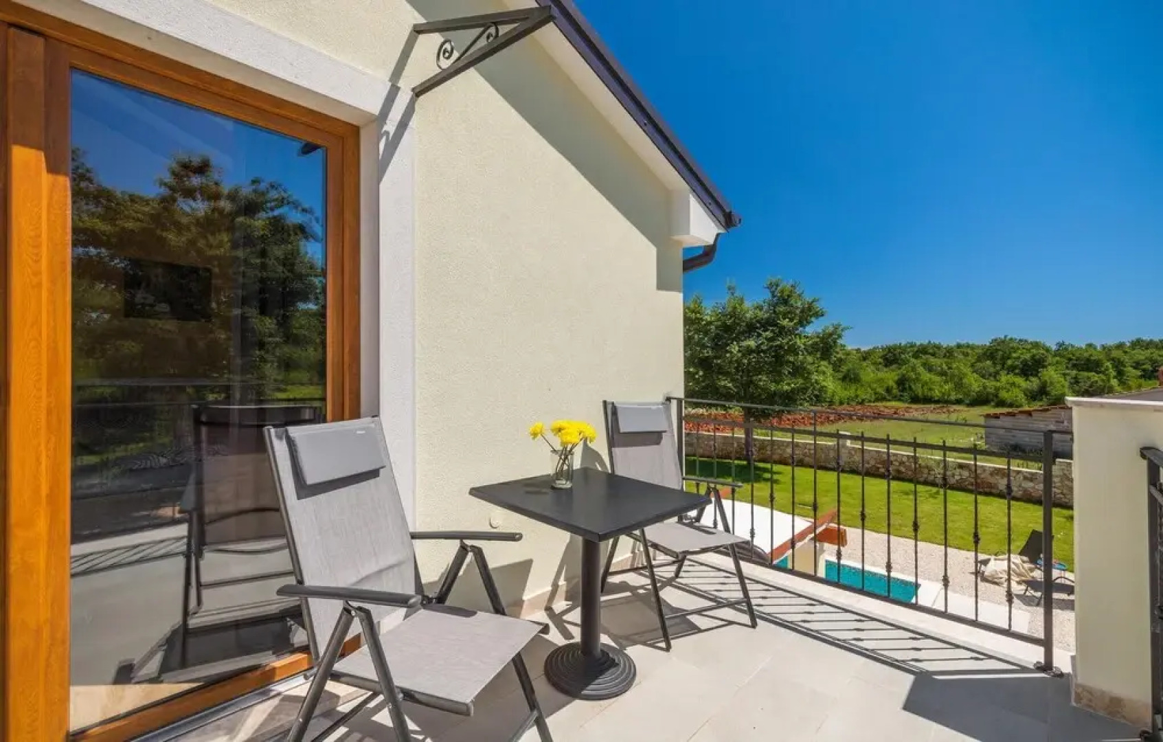 Stunning Home in Bale With 4 Bedrooms, Wifi and Outdoor Swimming Pool