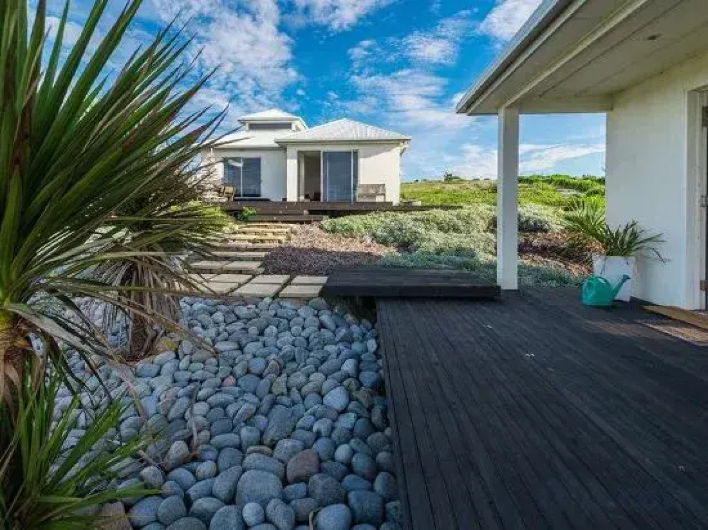 Saltwater - Absolute Oceanfront, Hot Tubs, Sauna, Fire Pits