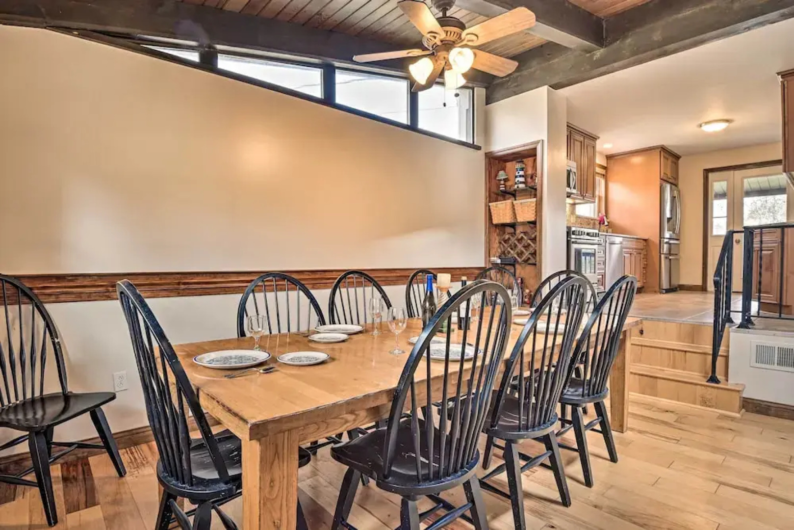 Indian Lake Retreat w/ Wet Bar & Covered Deck