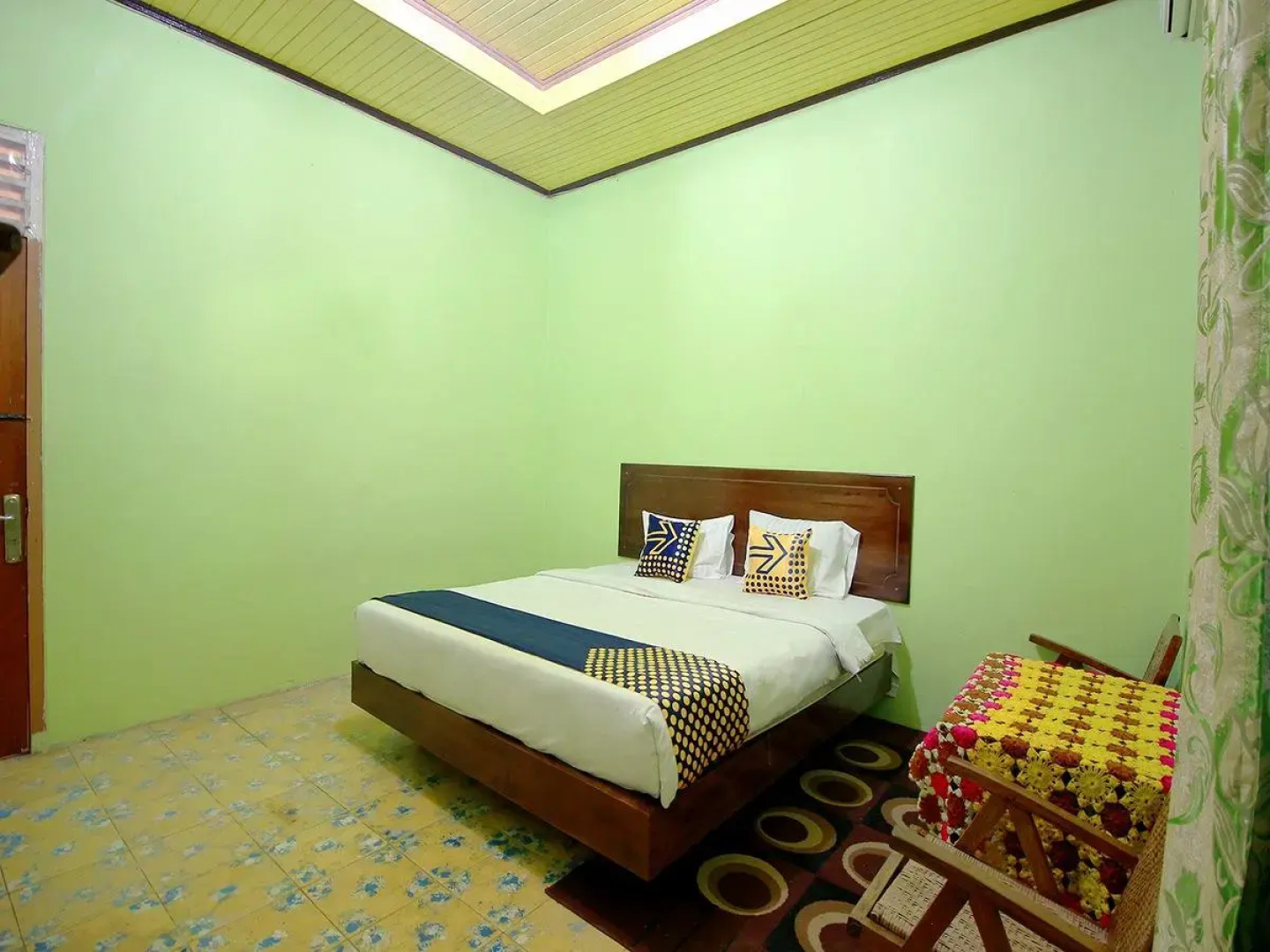 SPOT ON 2825 Hotel Mutiara