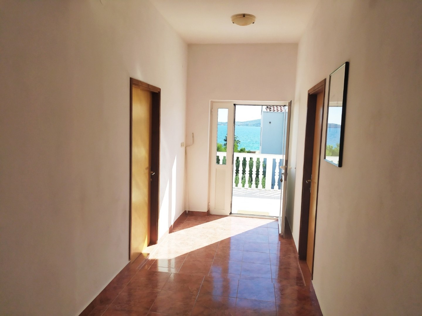 Room Aleksandra - 10 m from sea: R7 Bibinje, Zadar riviera