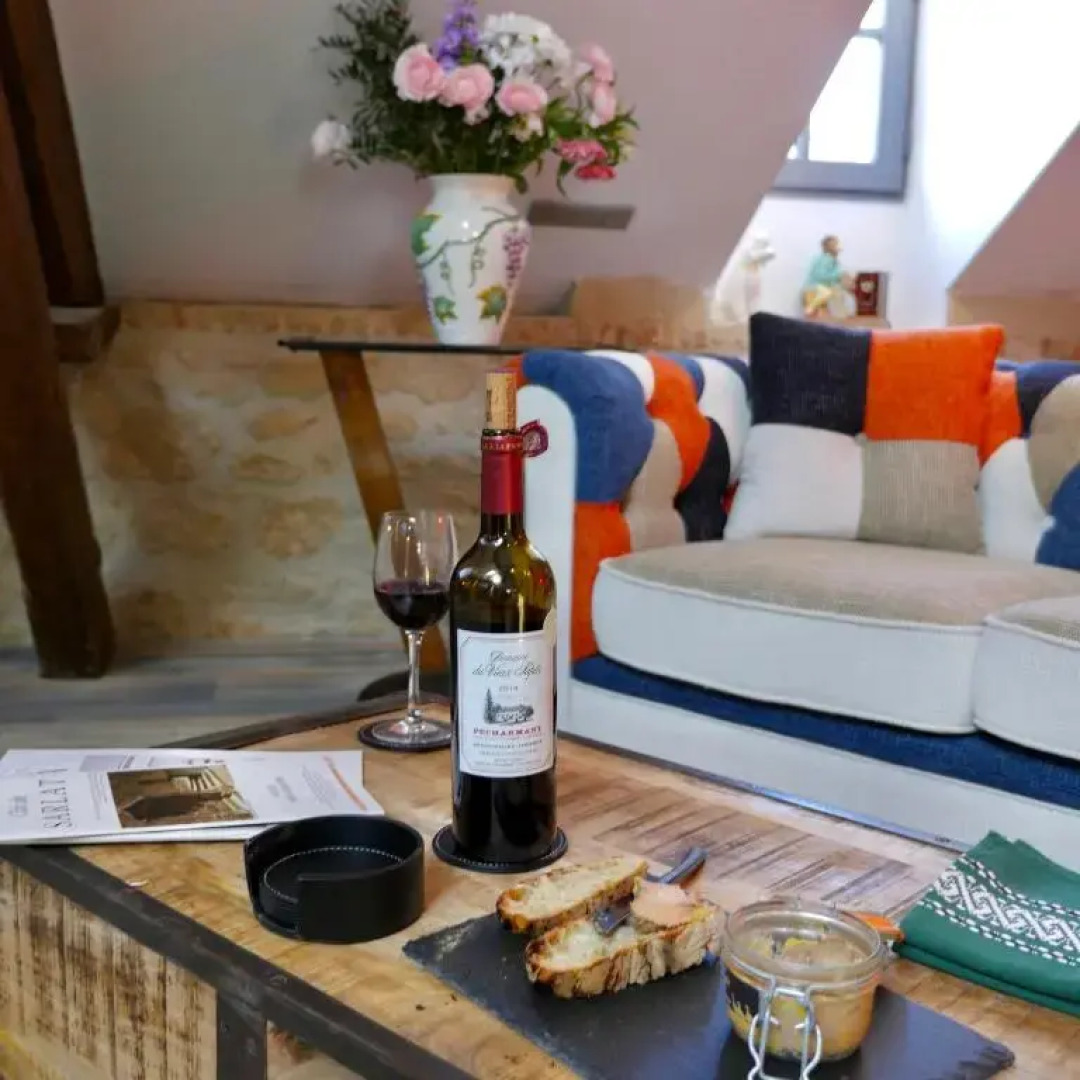 In Sarlat Luxury Rentals, Medieval Center - Loft Stella Matutina -2p-ascenseur-climatisation