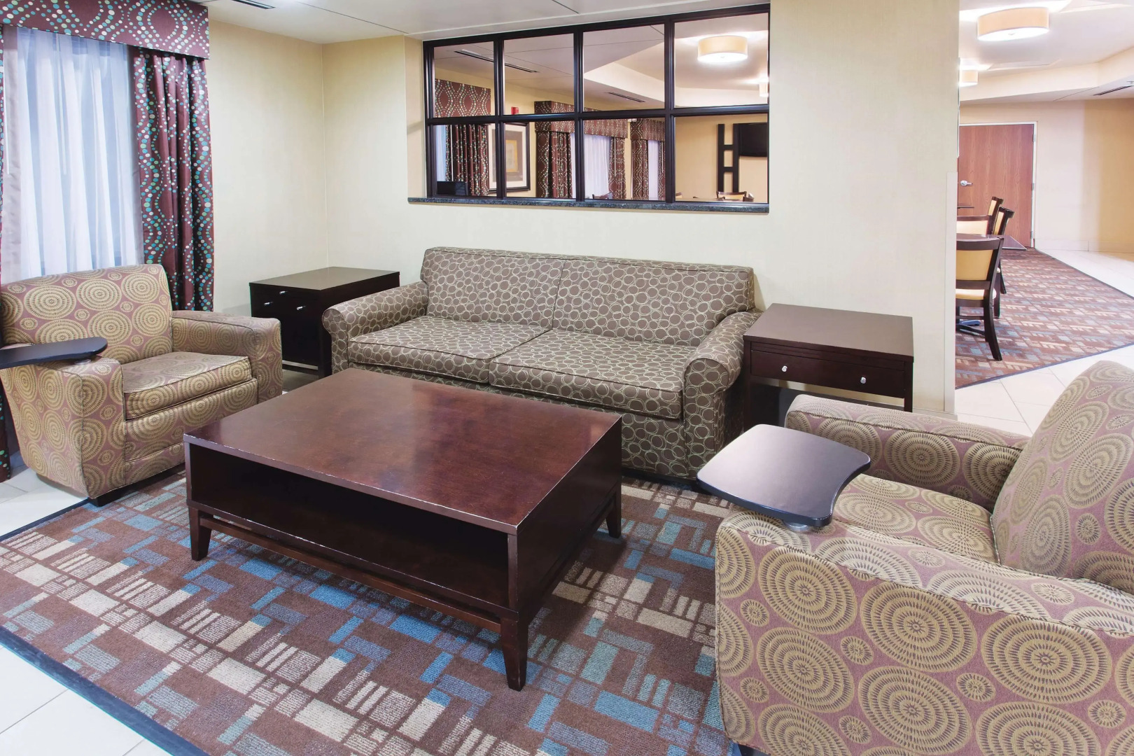 La Quinta Inn & Suites by Wyndham Columbus - Grove City