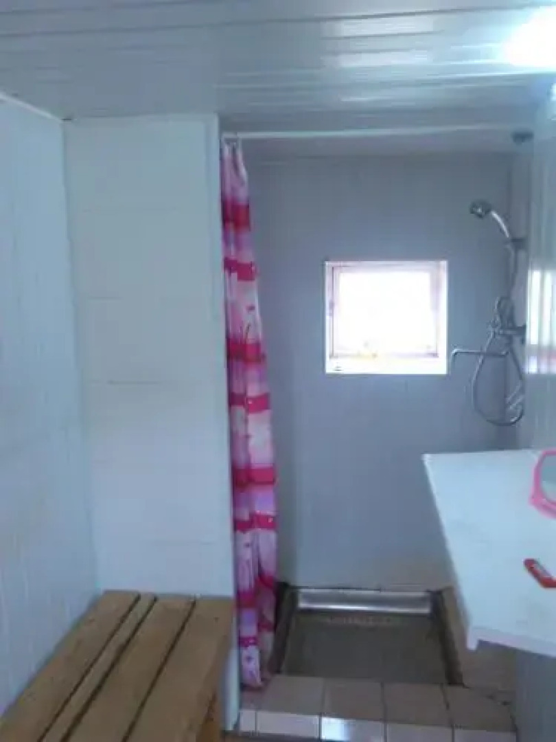 Guest house V pomosh' turistam