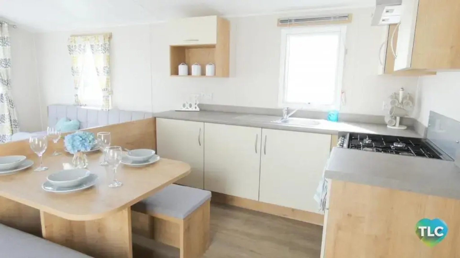 Chalet Casablanca, 80m2 met veel comfort op fantastisch 5-sterren vakantiepark met zwembaden