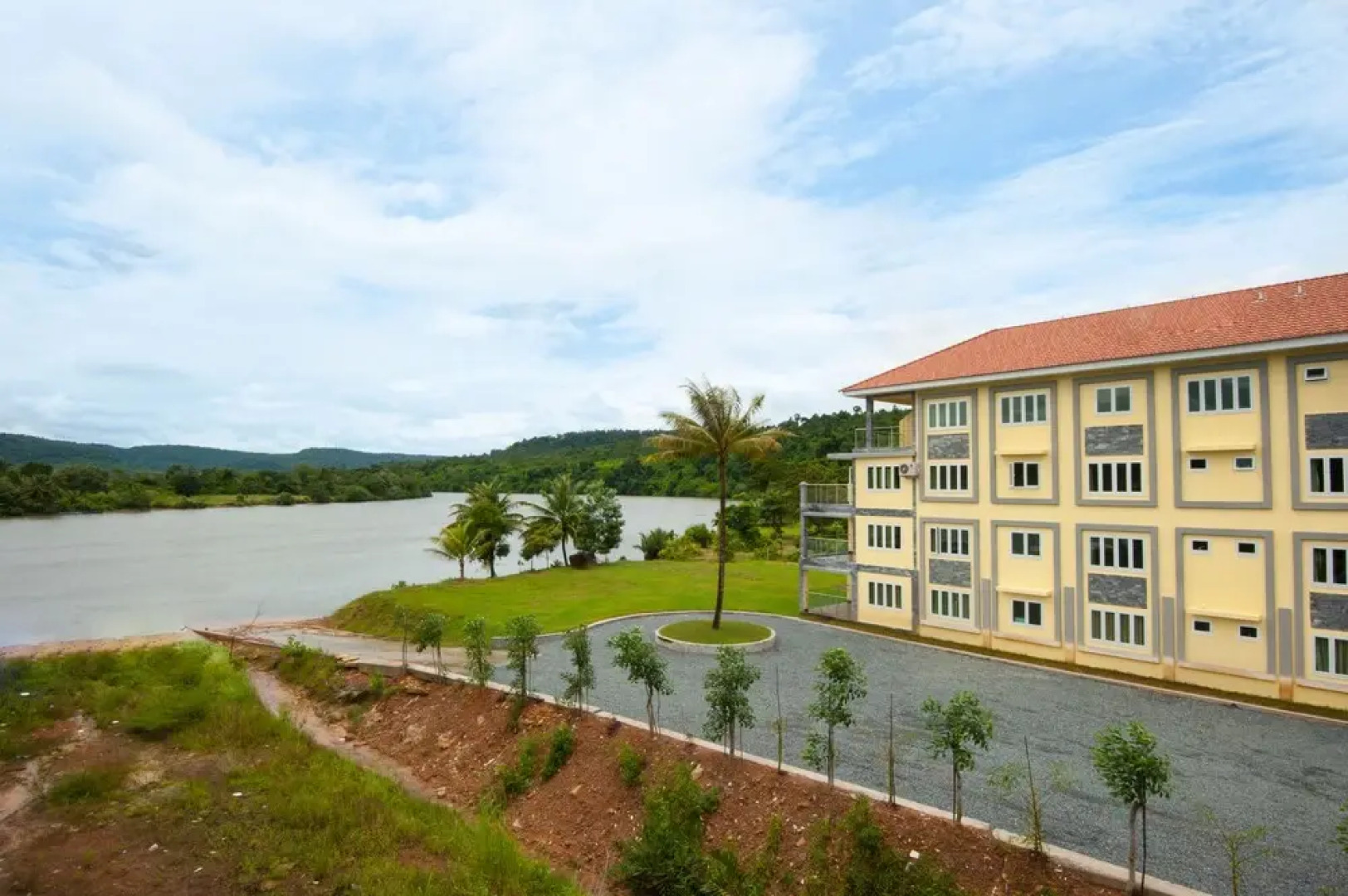 Tatai Resort & Marina