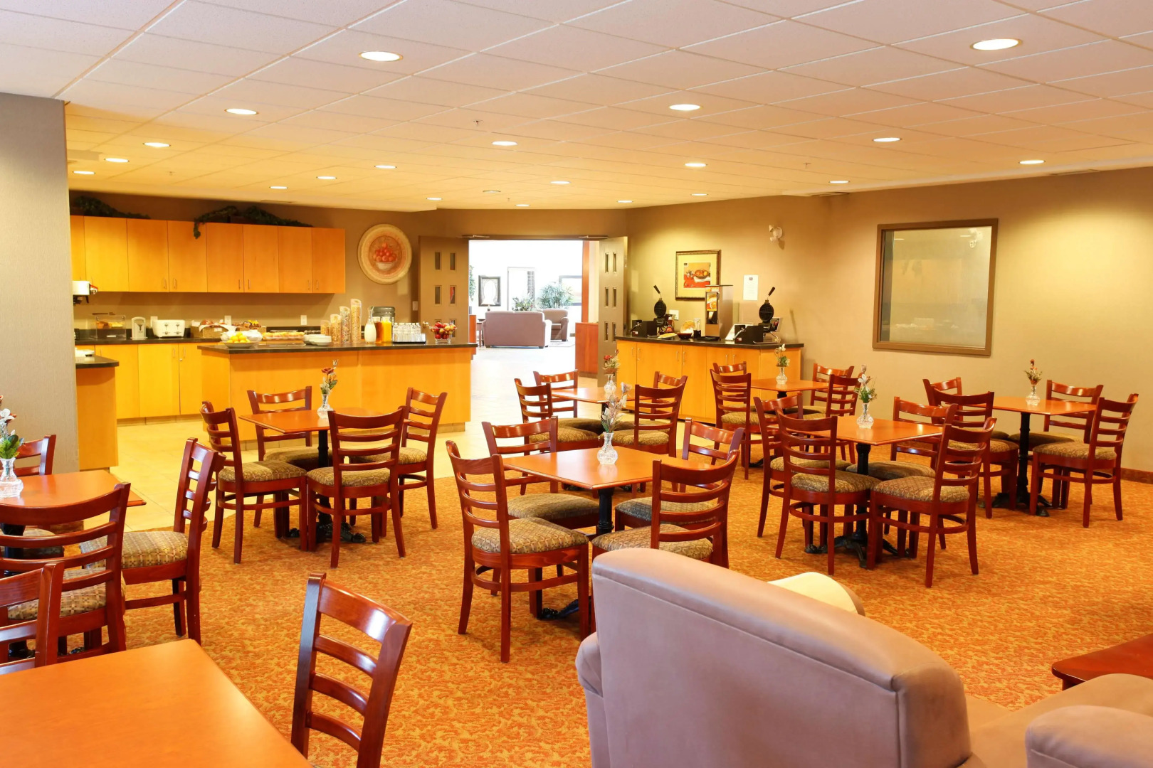 Coast Grimshaw Hotel & Suites