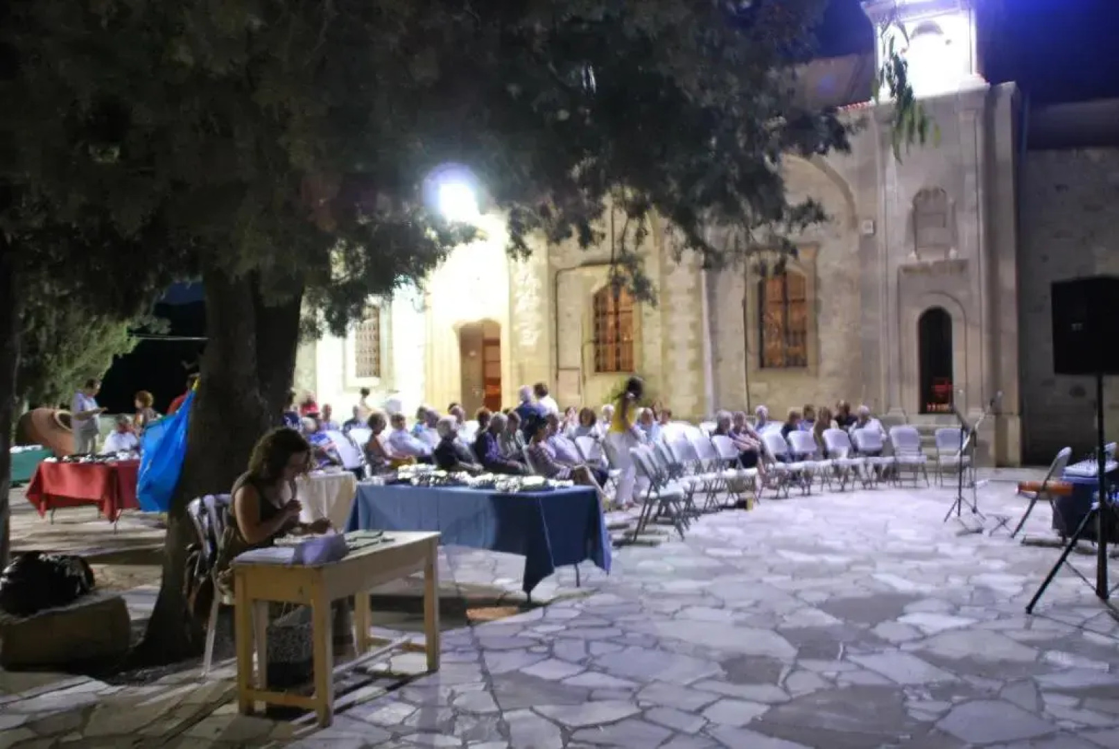 Vavla Rustic Retreat