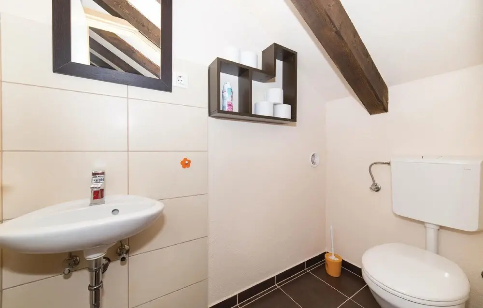 Awesome Home in Drvenik Veliki With Wifi and 1 Bedrooms