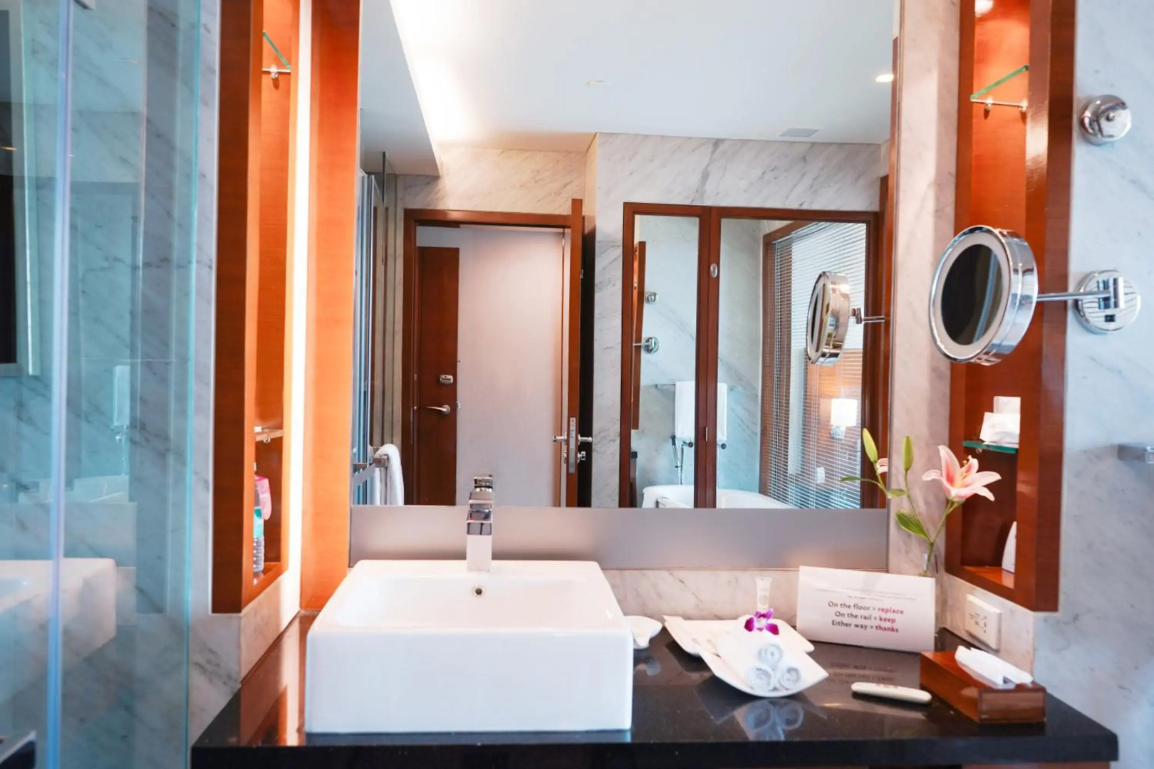 Crowne Plaza Hotel Gurgaon by IHG