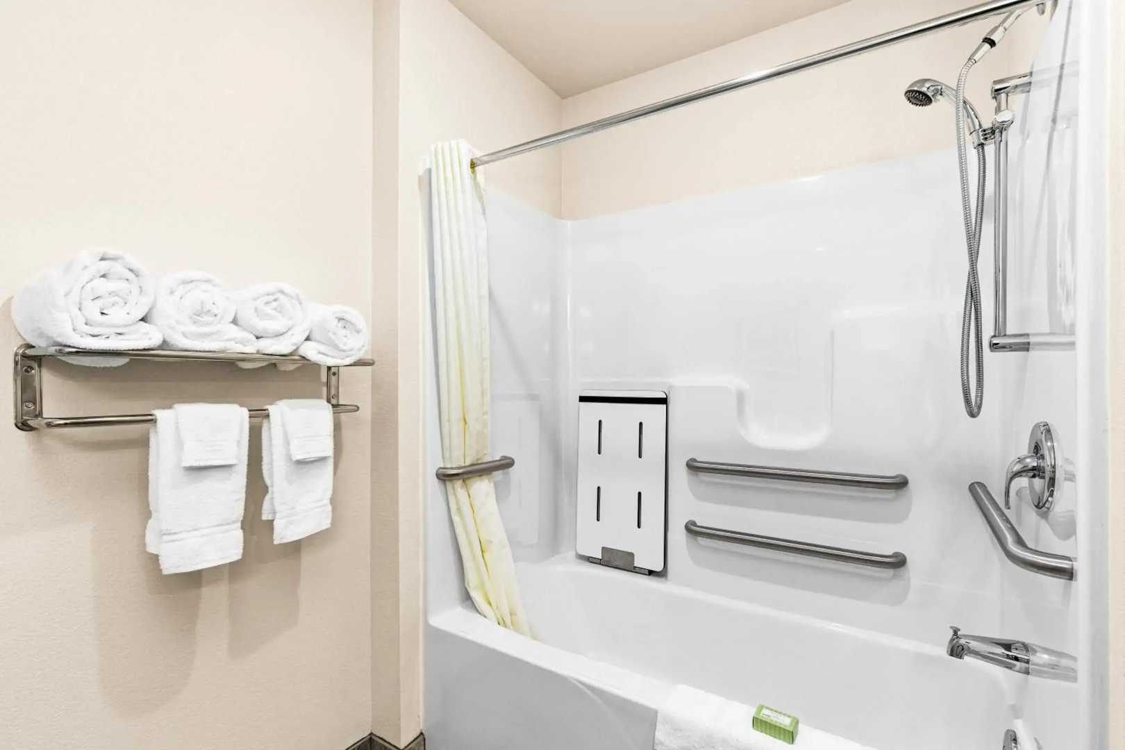 Cobblestone Hotel & Suites - Superior Duluth