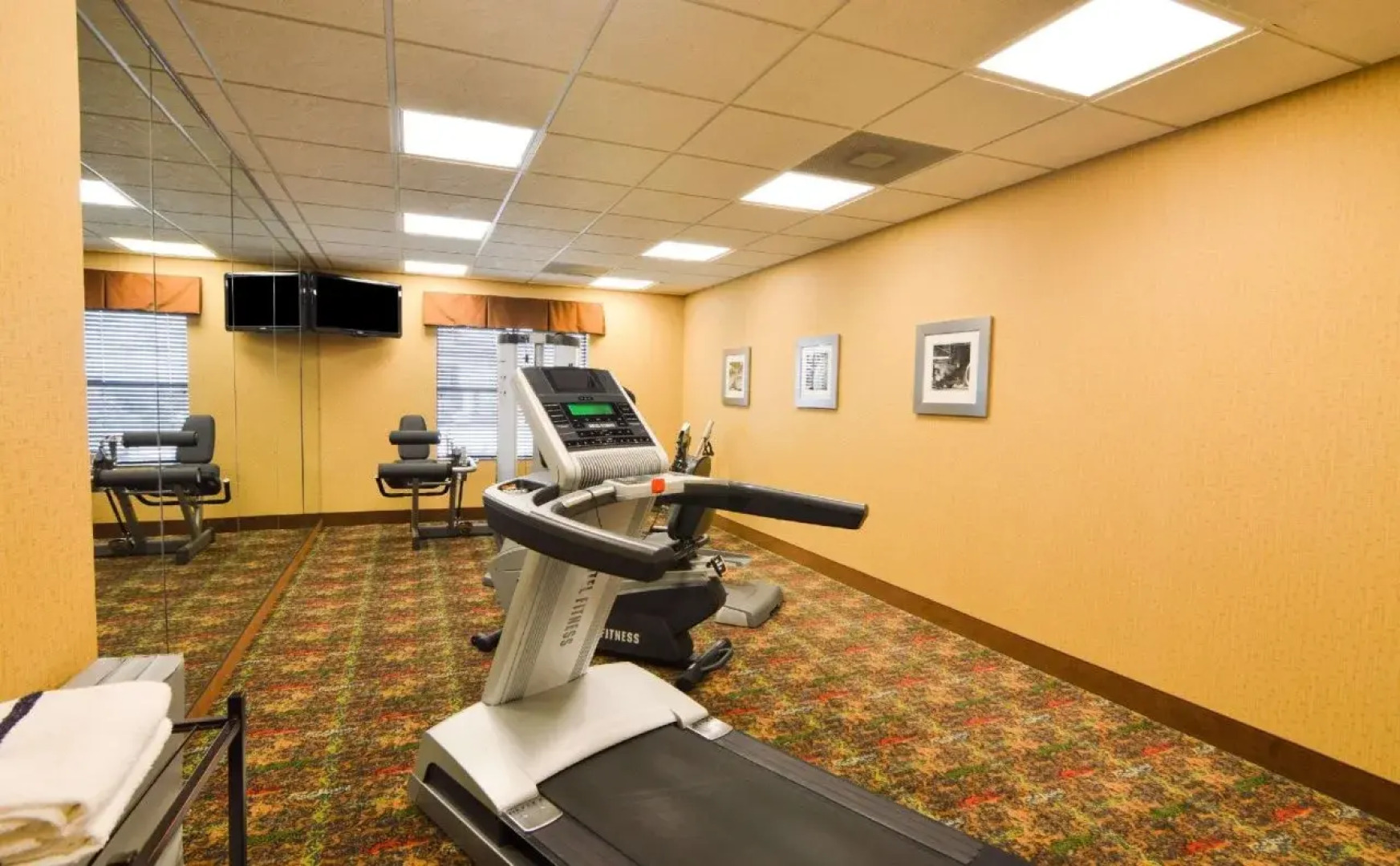 Comfort Inn & Suites Fort Worth - Fossil Creek