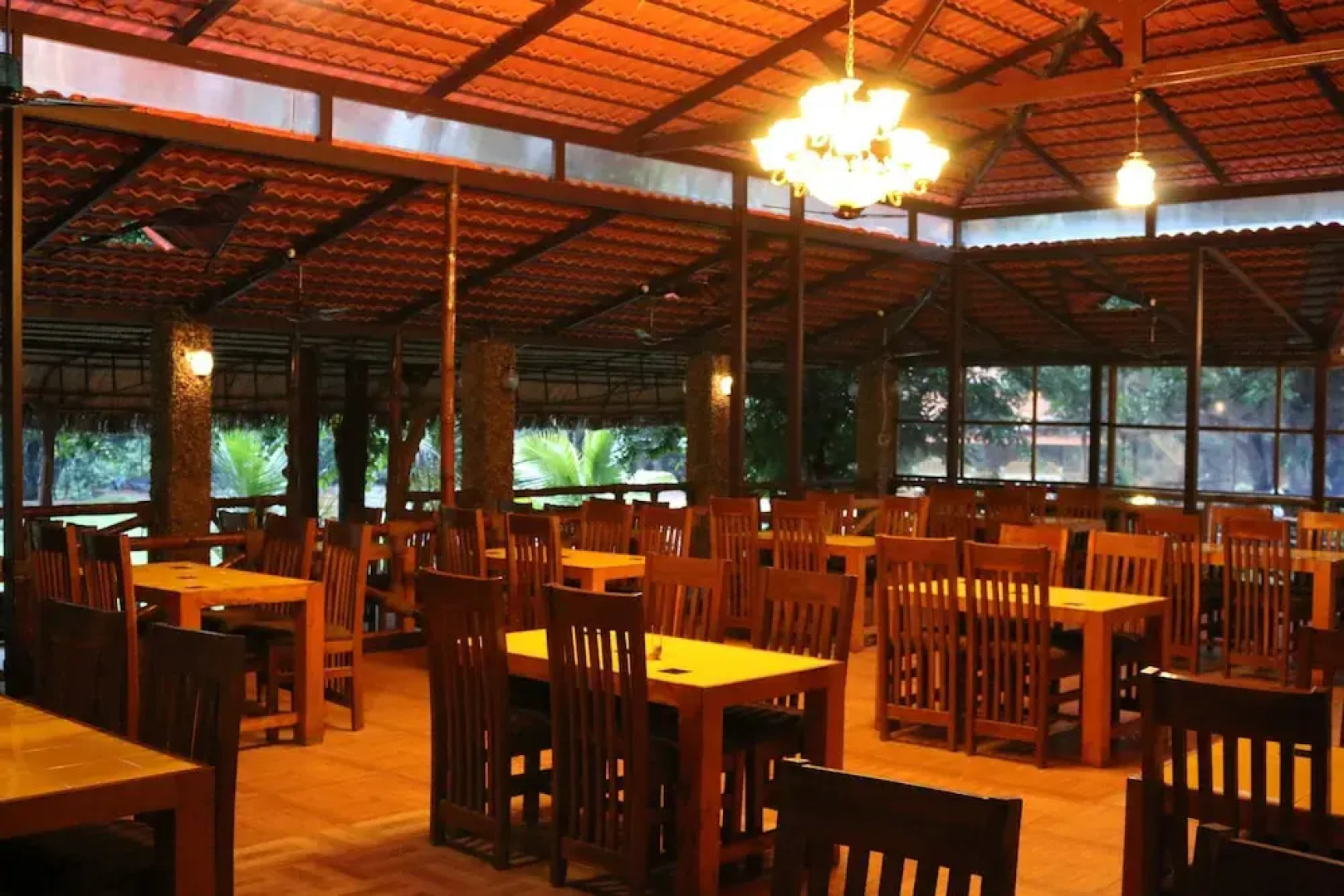 Shangri La Jungle Resort