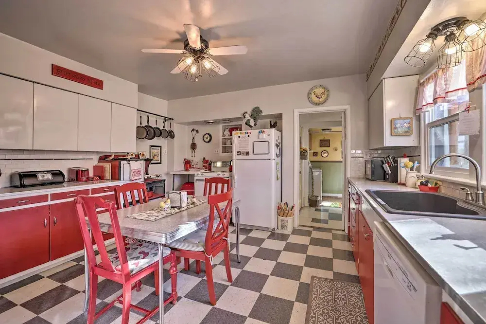 Charming Cedar City Retreat - Walk to Downtown!