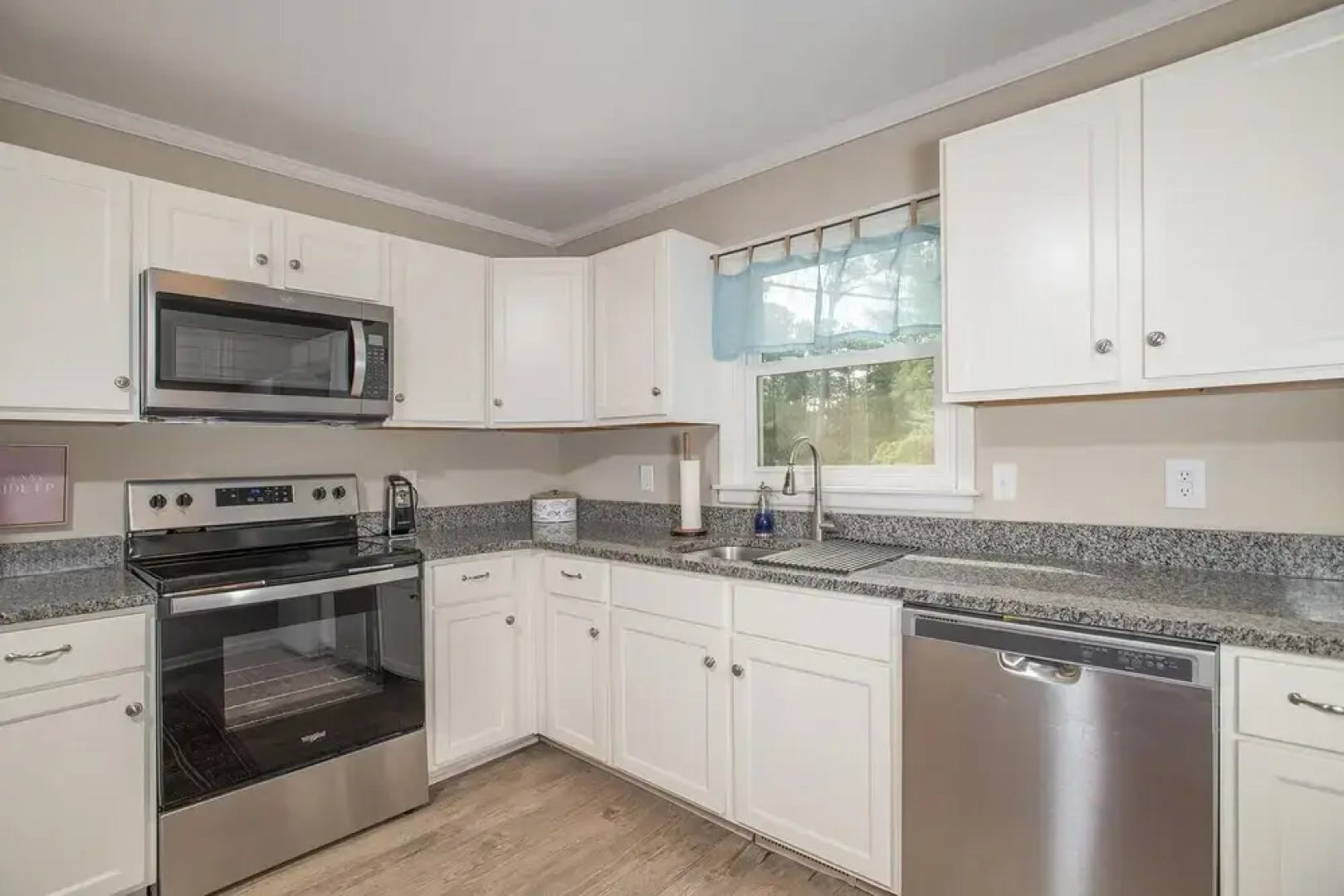 Cardinal Seas 5 Bedroom Home by RedAwning