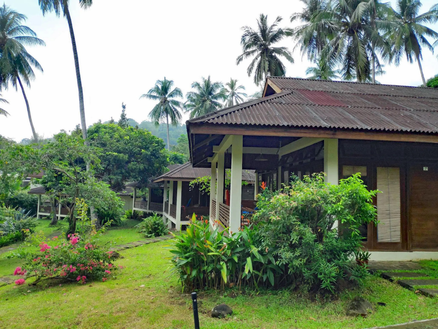 Lumba Lumba Diving Centre & Beach Resort