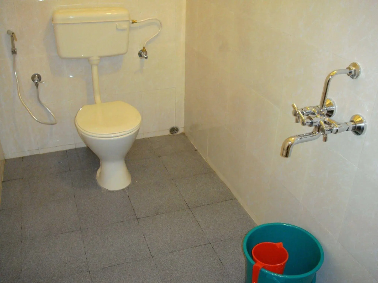 Palm Grove Service Villa