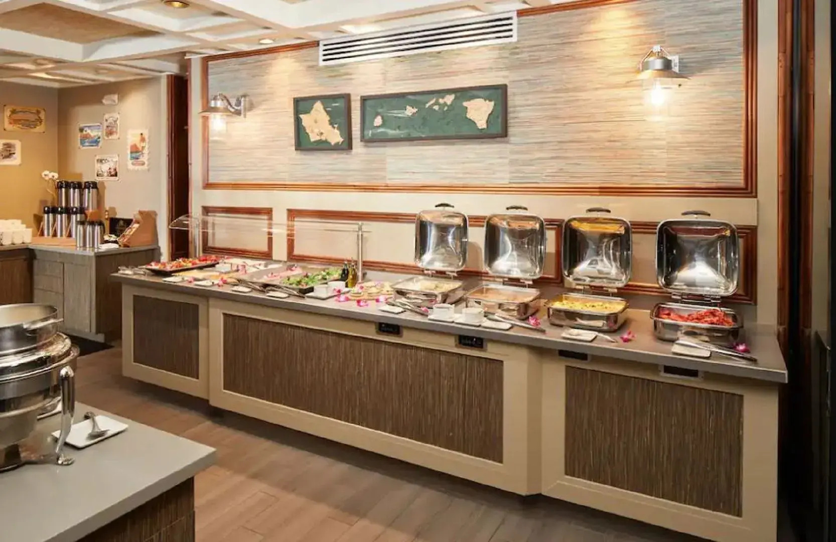 OUTRIGGER Waikiki Beach Resort