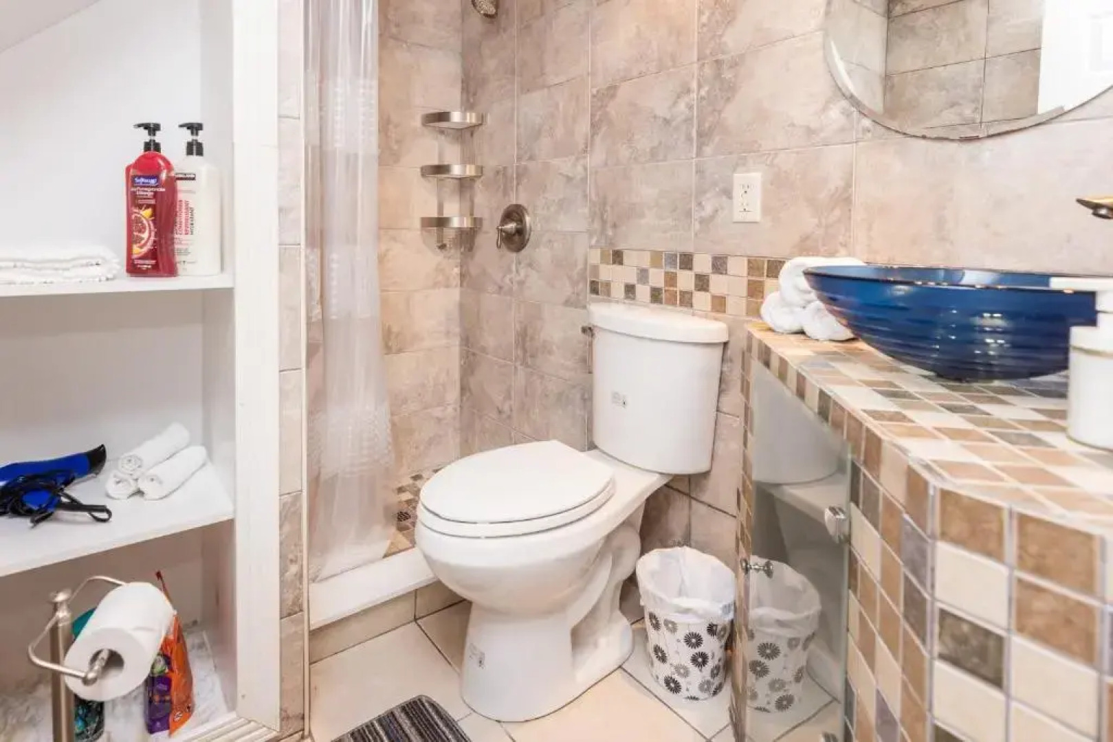 1BR Apartment w King Bed Near Downtown Ottawa