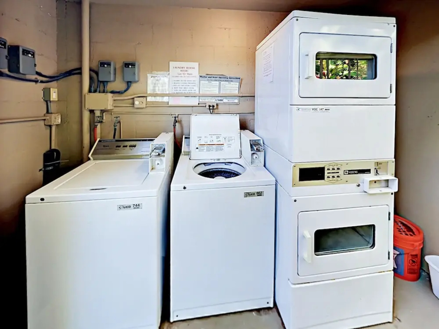 Top-Floor Unit Unit #302 - 2 Br Condo