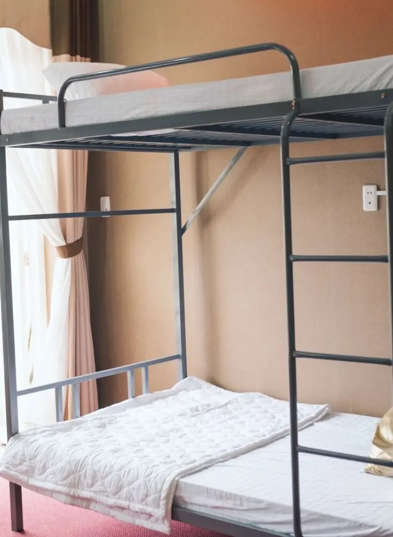 White Hotel - Hostel