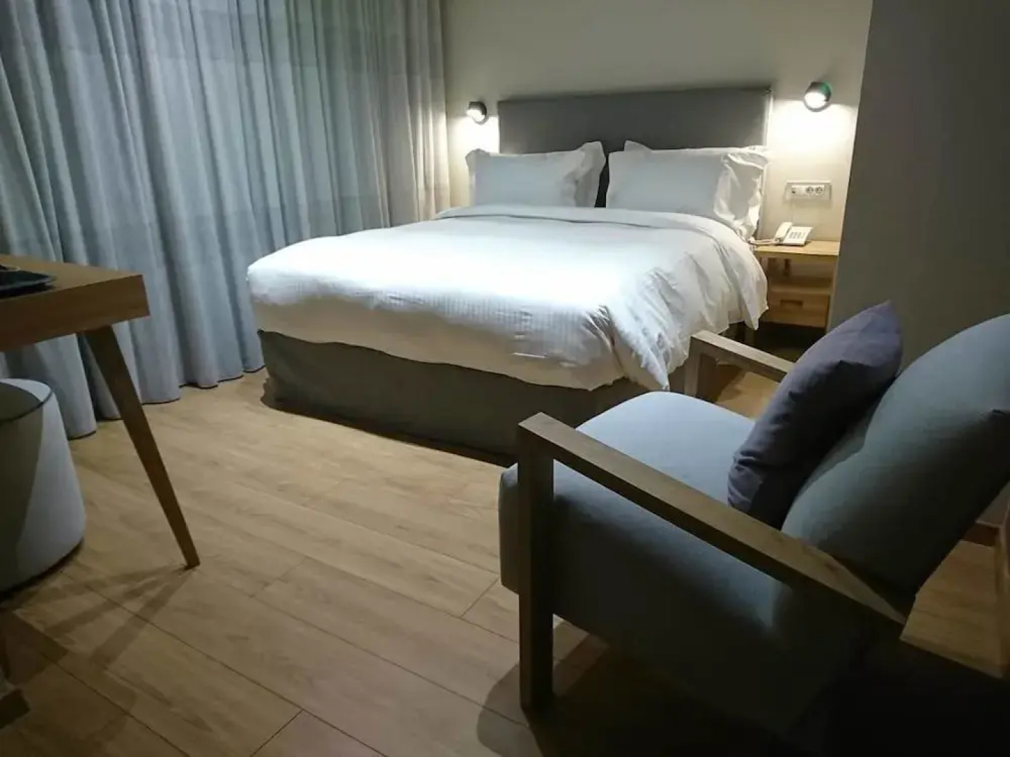 Mirivili Rooms & Suites Hotel