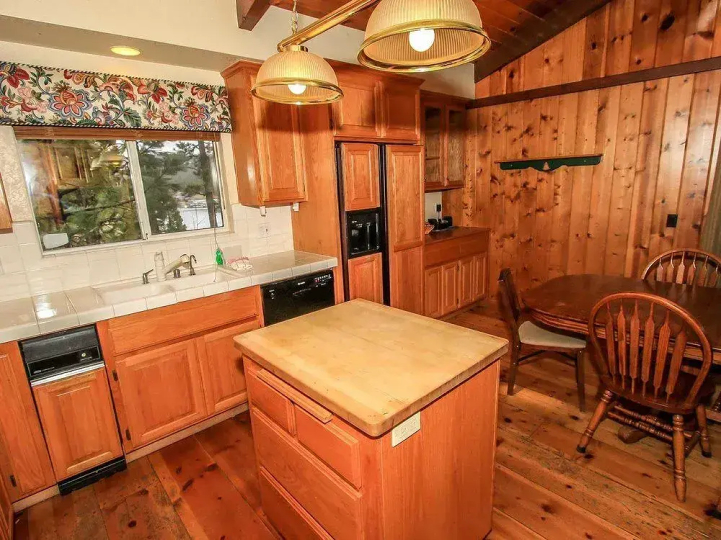 Lakefront Sanctuary #1306