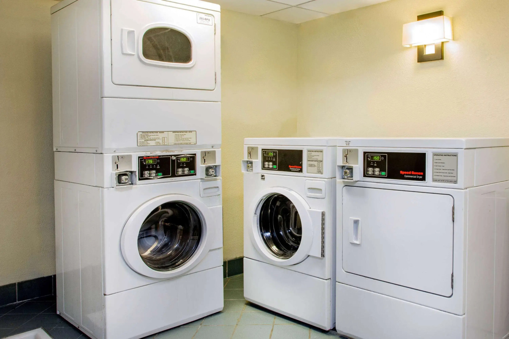 La Quinta Inn & Suites by Wyndham Fremont / Silicon Valley