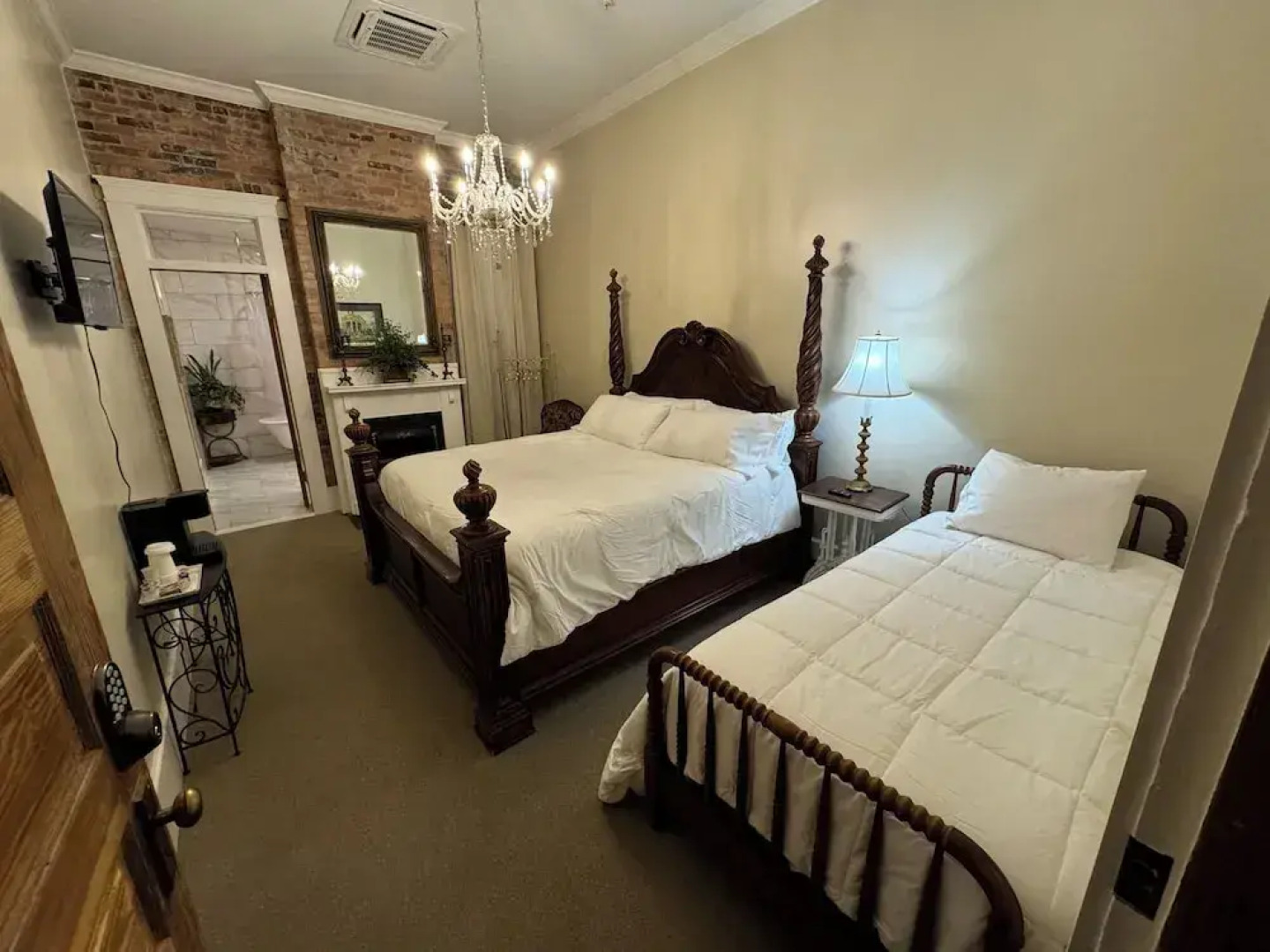 The Osceola Hotel and Event Center