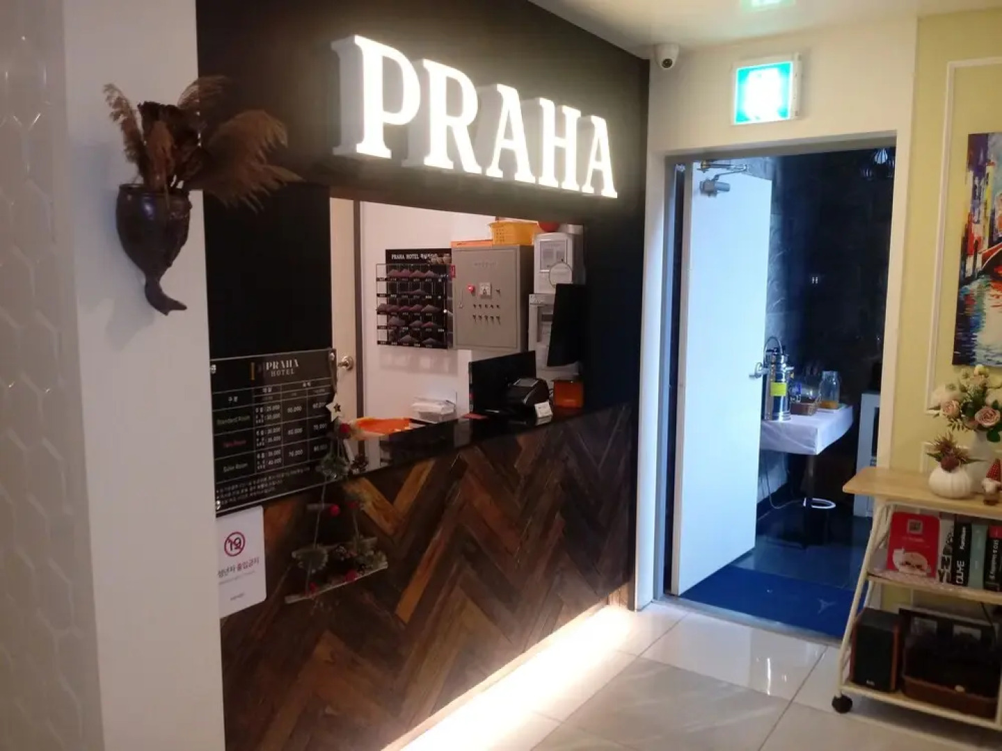 Praha Hotel
